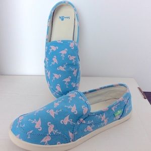 Sanuk slides, slip-ons, shoes pink flamingos 7.5